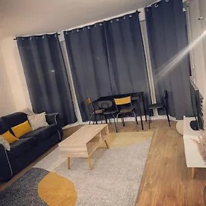 https://le-nuage-de-jaude-ii.hotels-rhonealpes.com
